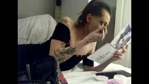 Snapshot of hottiefrmhell97 chatting on 03-02-26, 05:52 Lucky online show from 03-02-26, 05:52