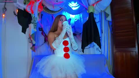 hotties_kittens18 online show from 10-30-25, 03:57