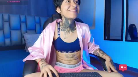 Juls online show from 05-12-26, 07:11