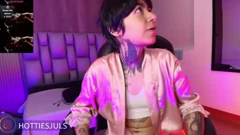 Juls online show from 06-26-26, 04:11