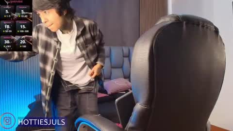 Juls online show from 07-16-26, 07:20