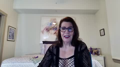 Maggie online show from 01-16-25, 01:16