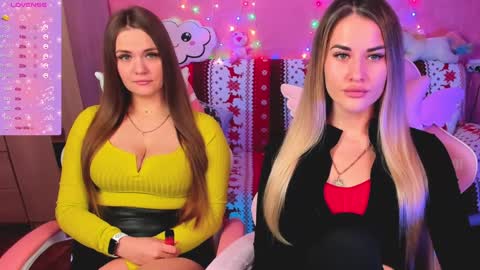 Snapshot of hotty_girls_here chatting on 02-02-25, 06:04 Ivanna and Jessica online show from 02-02-25, 06:04
