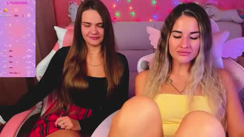 Snapshot of hotty_girls_here chatting on 09-17-25, 06:15 Ivanna and Jessica online show from 09-17-25, 06:15