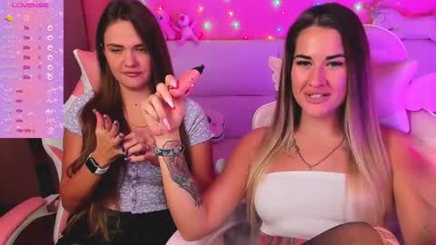 Snapshot of hotty_girls_here chatting on 09-26-25, 06:06 Ivanna and Jessica online show from 09-26-25, 06:06