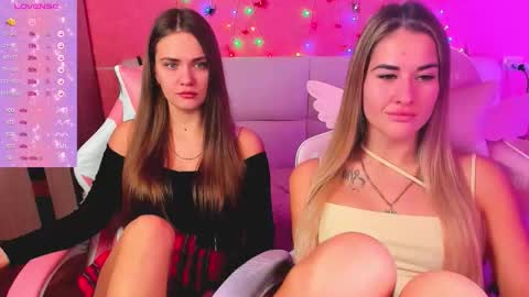 Snapshot of hotty_girls_here chatting on 11-22-25, 06:12 Ivanna and Jessica online show from 11-22-25, 06:12