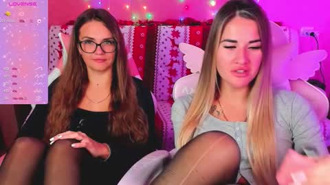 Snapshot of hotty_girls_here chatting on 01-10-26, 06:26 Ivanna and Jessica online show from 01-10-26, 06:26