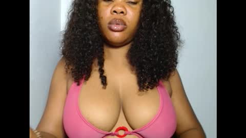 hotty_lora889 online show from 11-08-25, 08:47