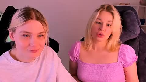 Nessie and Jessie online show from 12-20-24, 07:22