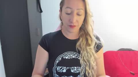 hottychrystal online show from 02-12-26, 02:56