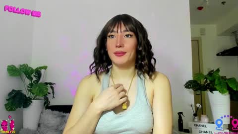 crishinahotty online show from 02-23-25, 06:07