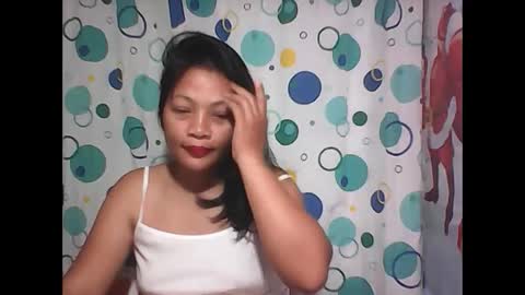 Snapshot of hottyelle1 chatting on 03-18-26, 04:10 hottyelle1 online show from 03-18-26, 04:10