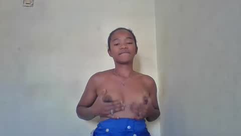 hotvanessa98 online show from 05-09-26, 11:15