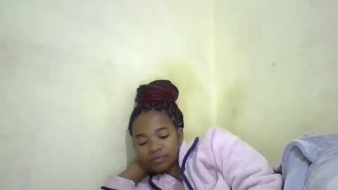 hotvanessa98 online show from 05-26-26, 01:56