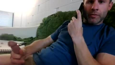 hotwhitedude2026 online show from 06-02-26, 11:51