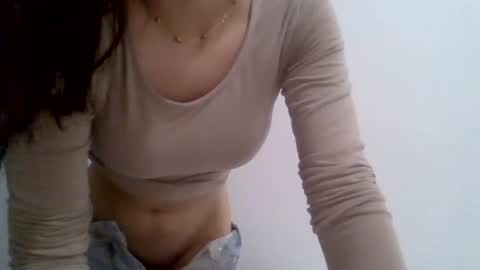 Hotwixx online show from 01-26-25, 05:23