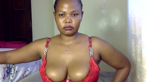 hotysquiter433224 online show from 11-18-25, 09:25