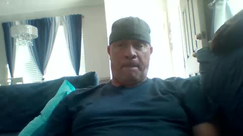 hotyummycock69 online show from 04-01-26, 07:00