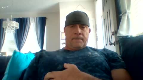 Snapshot of hotyummycock69 chatting on 06-05-26, 12:11 hotyummycock69 online show from 06-05-26, 12:11
