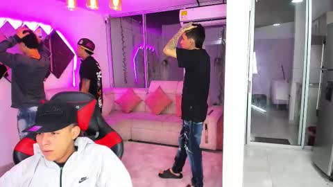 we are Harry Jersi pablo and our mod talco online show from 11-22-25, 05:28