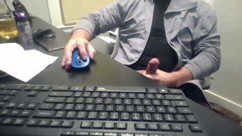 hoverday online show from 04-26-26, 02:20