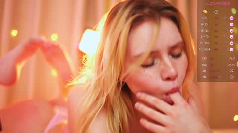 Snapshot of howimeturmum chatting on 01-14-25, 03:26 ash. see u on sunday online show from 01-14-25, 03:26