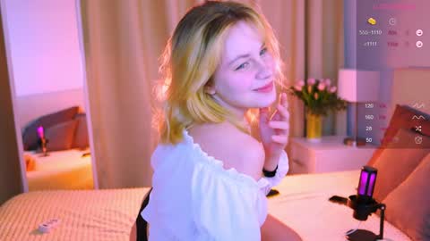 Snapshot of howimeturmum chatting on 01-20-25, 11:45 ash. see u on sunday online show from 01-20-25, 11:45