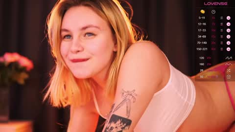 Snapshot of howimeturmum chatting on 01-28-25, 06:49 ash. see u on sunday online show from 01-28-25, 06:49