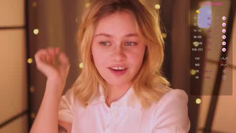 Snapshot of howimeturmum chatting on 03-05-25, 09:37 ash. see u on sunday online show from 03-05-25, 09:37