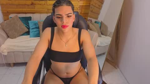 Snapshot of howl_baby chatting on 07-22-26, 03:42 howl online show from 07-22-26, 03:42