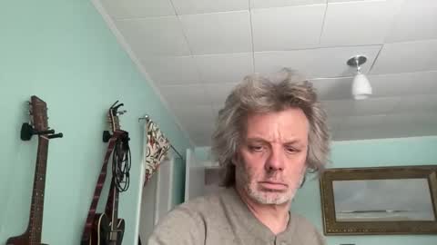 howlingatnothing online show from 11-29-25, 02:42