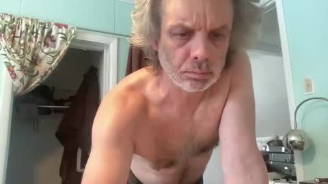 howlingatnothing online show from 12-16-25, 07:19