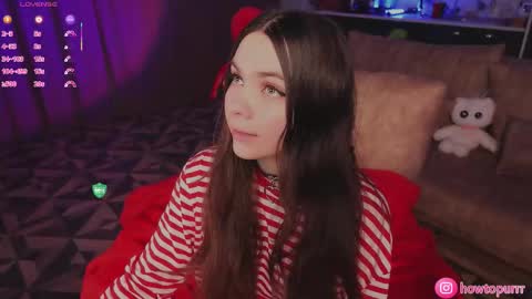 Snapshot of howtomeow chatting on 03-02-26, 05:20 Mia online show from 03-02-26, 05:20