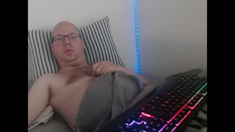 Snapshot of hoyboydkk chatting on 06-07-26, 12:09 Christian online show from 06-07-26, 12:09