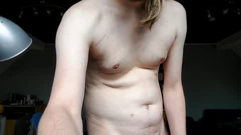 Snapshot of hsbpwdgmxde chatting on 06-12-26, 03:44 Thommy online show from 06-12-26, 03:44