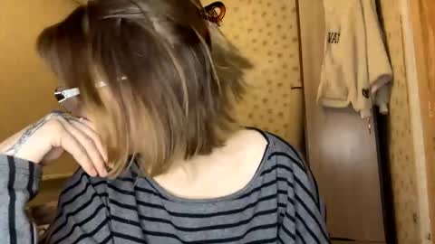 Snapshot of hsiuscherich chatting on 01-08-26, 05:15 hsiuscherich online show from 01-08-26, 05:15