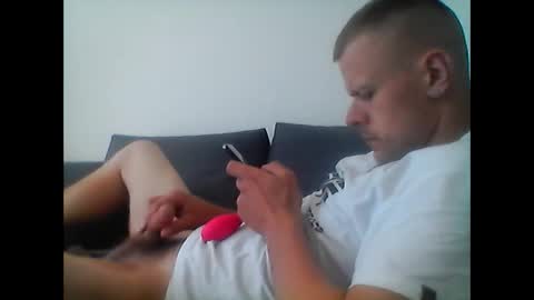 hubikush22 online show from 09-14-25, 10:58