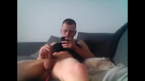 hubikush22 online show from 10-20-25, 03:34