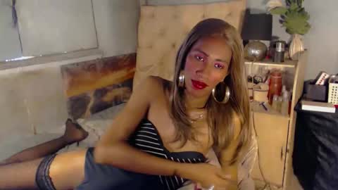 hugecock_caramel online show from 06-11-26, 05:05