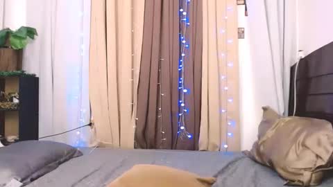 AMANDA online show from 05-18-26, 12:44