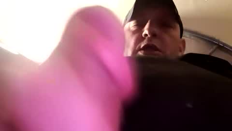 Snapshot of hugecummer10 chatting on 01-19-26, 01:42 hugecummer10 online show from 01-19-26, 01:42