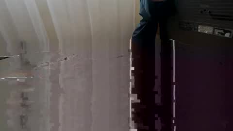 Snapshot of hugecumshots1 chatting on 11-02-25, 10:34 HugeCumshots online show from 11-02-25, 10:34