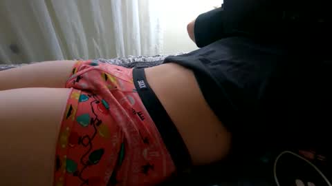 Snapshot of hugecumshots1 chatting on 11-17-25, 11:54 HugeCumshots online show from 11-17-25, 11:54