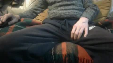 hugenob4u online show from 12-25-24, 09:33