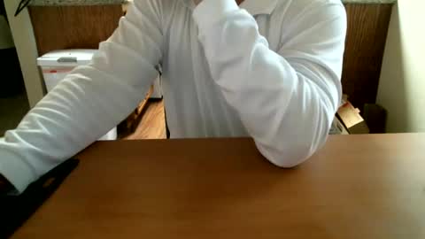 hughgrection1966 online show from 02-11-25, 08:52