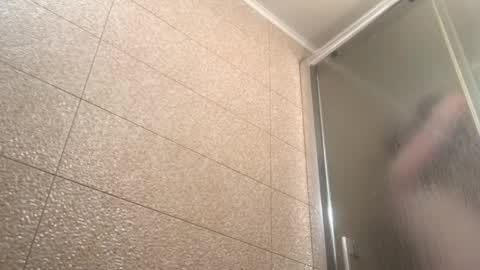 Hugo online show from 03-12-26, 04:02