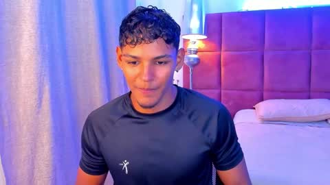 Snapshot of hugo_cano chatting on 12-02-25, 03:01 Hugo Cano online show from 12-02-25, 03:01