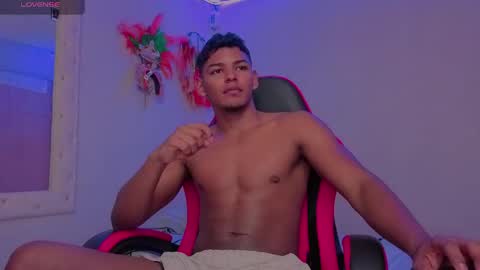 Hugo Cano online show from 05-07-26, 04:12