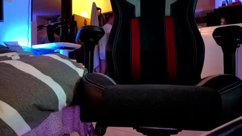 Hugo online show from 12-30-24, 10:01