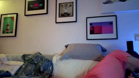 Hugo online show from 01-25-25, 09:25